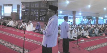 PUASA MELATIH BERSYUKUR DAN BERSABAR