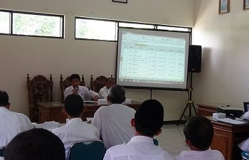 RAPAT KOORDINASI EVALUASI DAN PERENCANAAN KEGIATAN TAHUN 2017