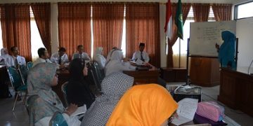 Keilmuan Dalam PTK Penting Baik Dari Segi Teori Maupun Praktek