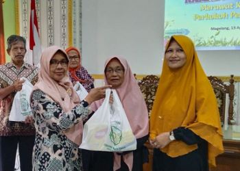 Karomah:  ”Bersedekah Adalah Salah Satu Ibadah Sosial Terbaik Di Bulan Ramadhan”