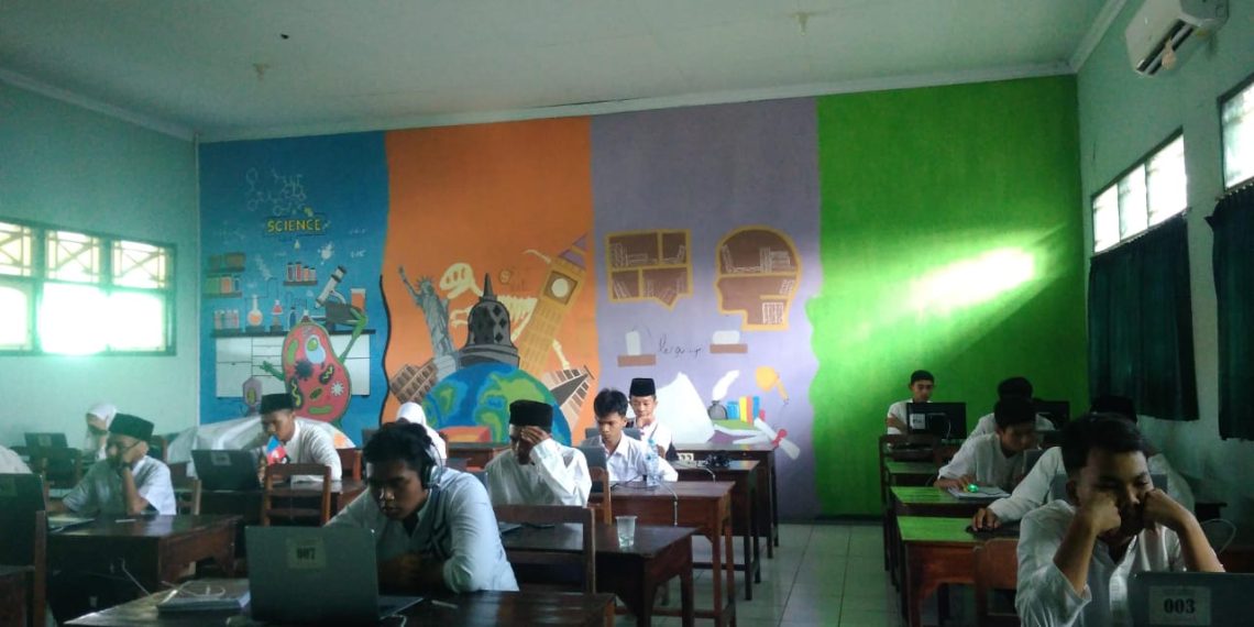 Majlis Taklim Binaan Penyuluh Magelang Tengah Salurkan 140 Santunan Yatim & Dhuafa