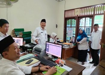 Ketua Dewan Pendidikan Kota Magelang Berikan Pembinaan Di MI Al Iman
