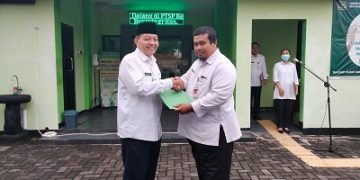 MI Al Iman Gelar Seminar Parenting Bertajuk “Membina Hidup Bahagia dengan Al-Qur’an”