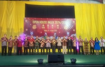 Wujud Toleransi,  Rayakan Imlek Bersama