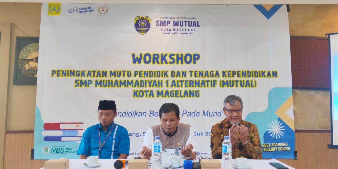 Menjadi Narasumber Workshop, Salamun Jelaskan Indikator Awal Stadium Kebangkrutan Sekolah