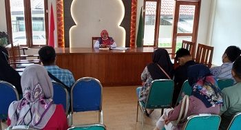 Calon Pengantin Di KUA Magelang Utara Ikuti Bimbingan Menuju Keluarga Sakinah   