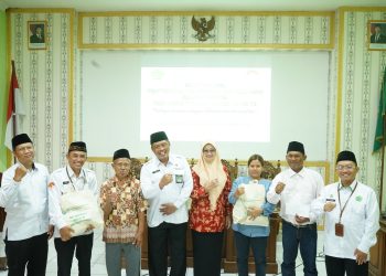 Serahkan Santunan Sosial, Kakankemenag Kota Magelang: Bangkit Bersama, Hidup Bersama, Bahagia Bersama