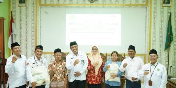 Serahkan Santunan Sosial, Kakankemenag Kota Magelang: Bangkit Bersama, Hidup Bersama, Bahagia Bersama